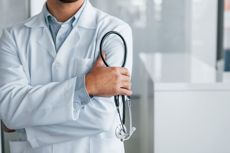 médico de clínica hispana en dallas