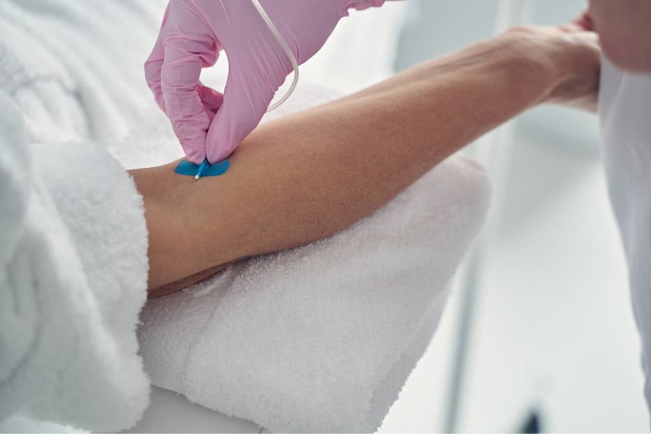 Cóctel de Myers: Potencia tu bienestar con la terapia vitamínica intravenosa