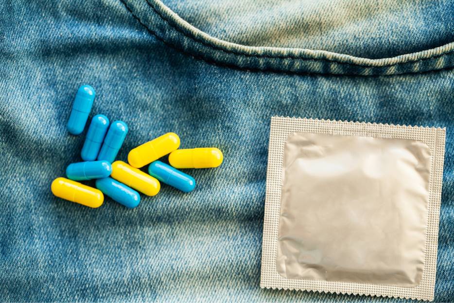 Las ITS incluyen infecciones como VPH, clamidia o VIH sin síntomas visibles. Trátalas a tiempo para evitar el desarrollo de ETS.