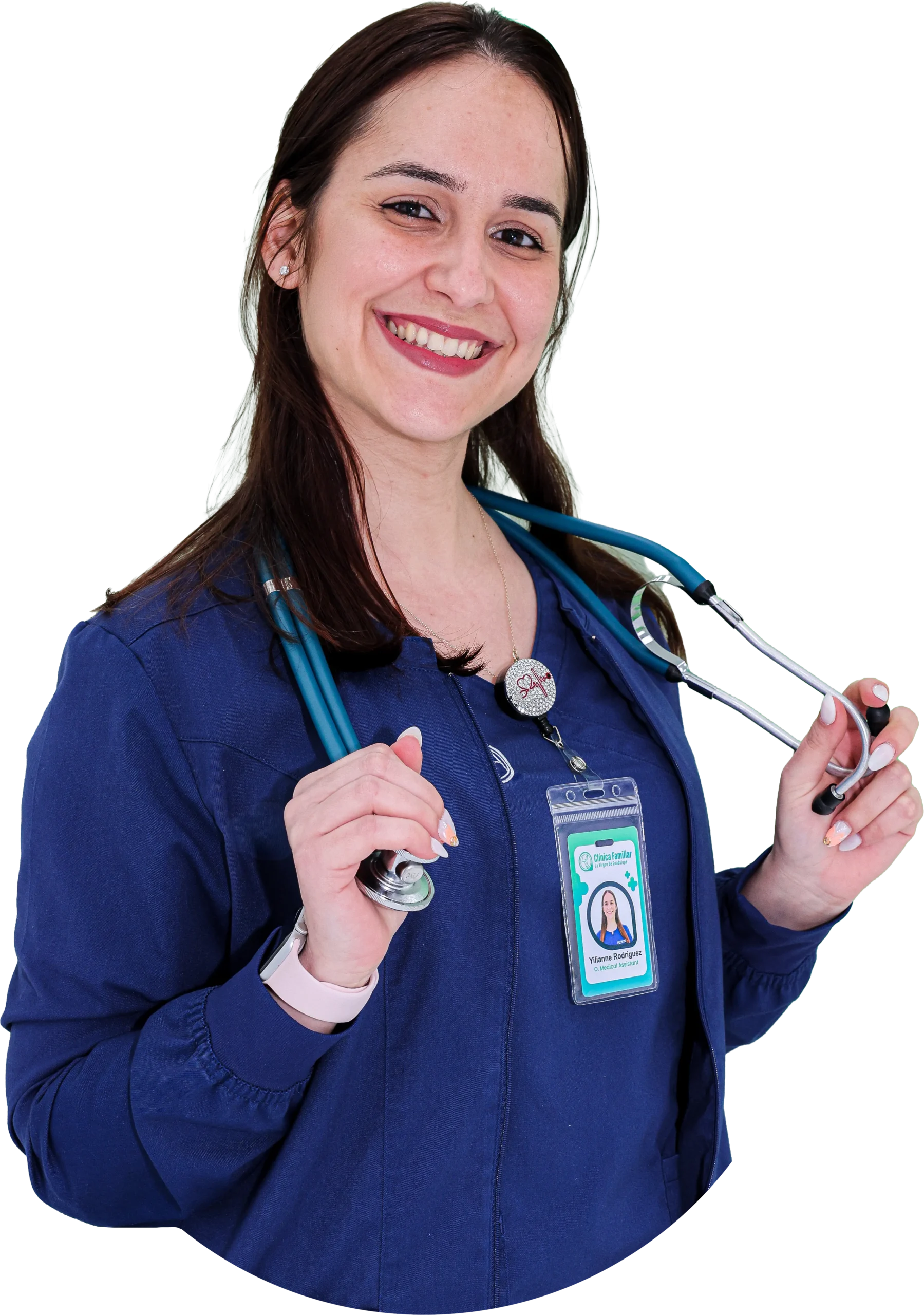 Doctor con uniforme de la Clínica Familiar La Virgen de Guadalupe, listo para brindar atención médica de calidad en un ambiente acogedor