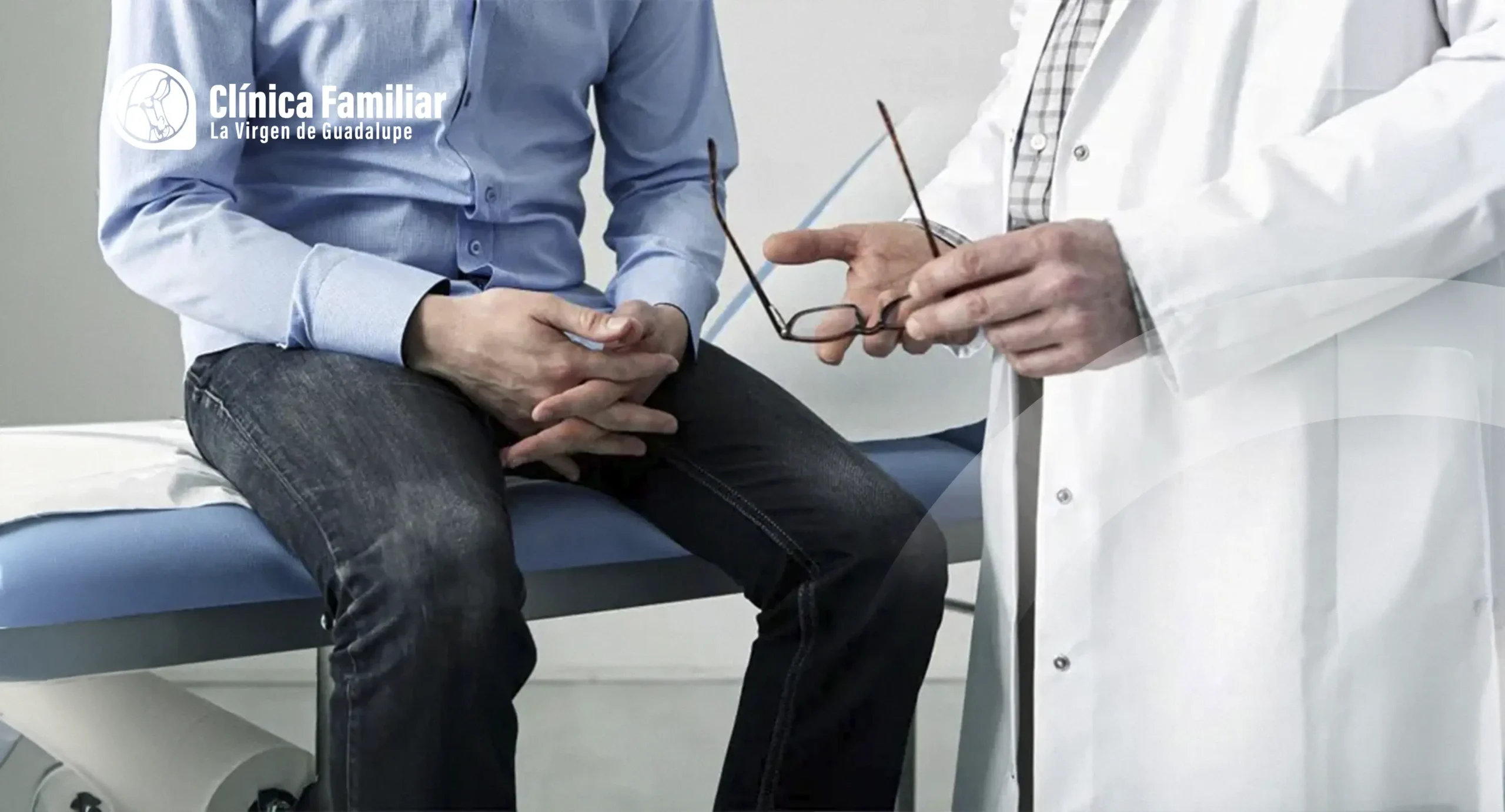 hombre consulta de examen de prostata en sangre.webp